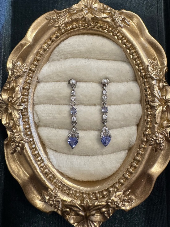 Vintage Jewelry - S925 tanzanite dangly earrings heart shape blue seed pearl